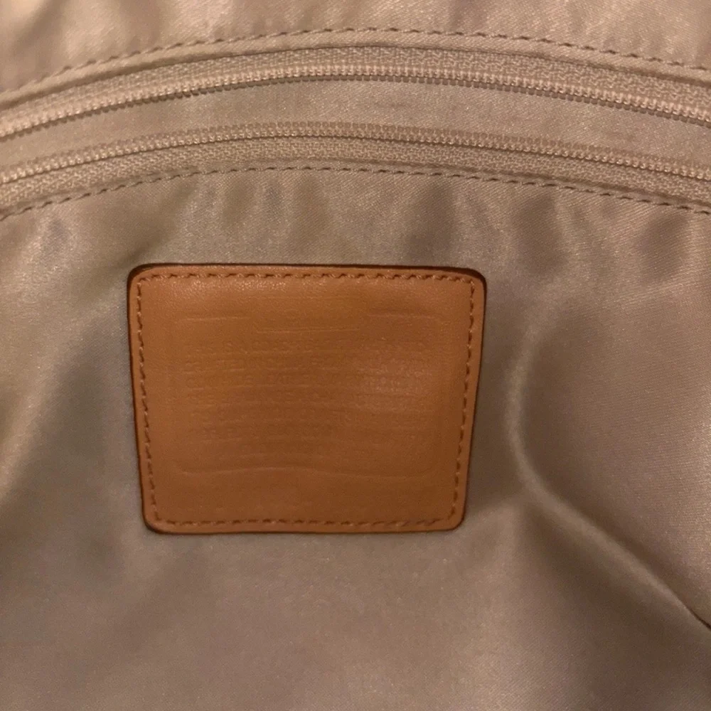 Vintage Coach Penelope Turn Lock Coral Leather Satchel Shoulder Bag Purse